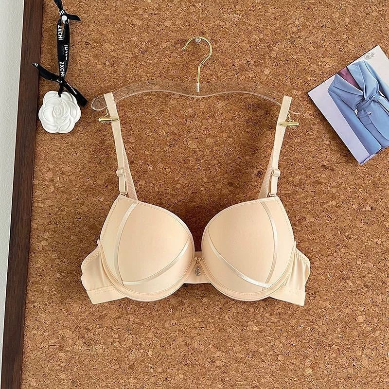 Elegant Seamless Push-Up Bra – Everyday Comfort & Perfect Shape