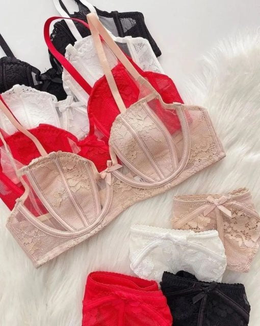 Scarlet Elegance Lace Lingerie Set