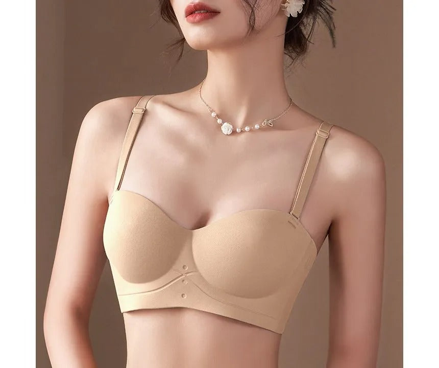 Midnight Elegance Strapless Bra – Smooth & Supportive Fit