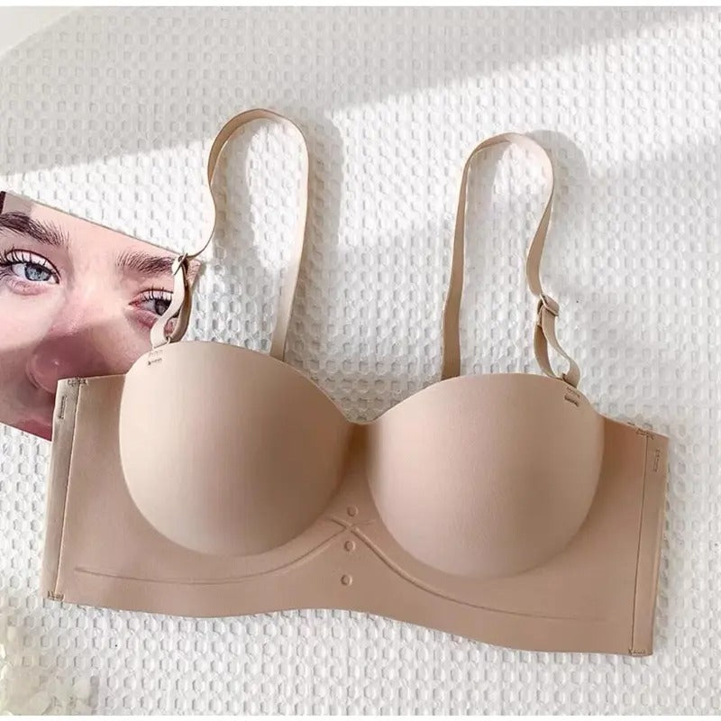 Midnight Elegance Strapless Bra – Smooth & Supportive Fit